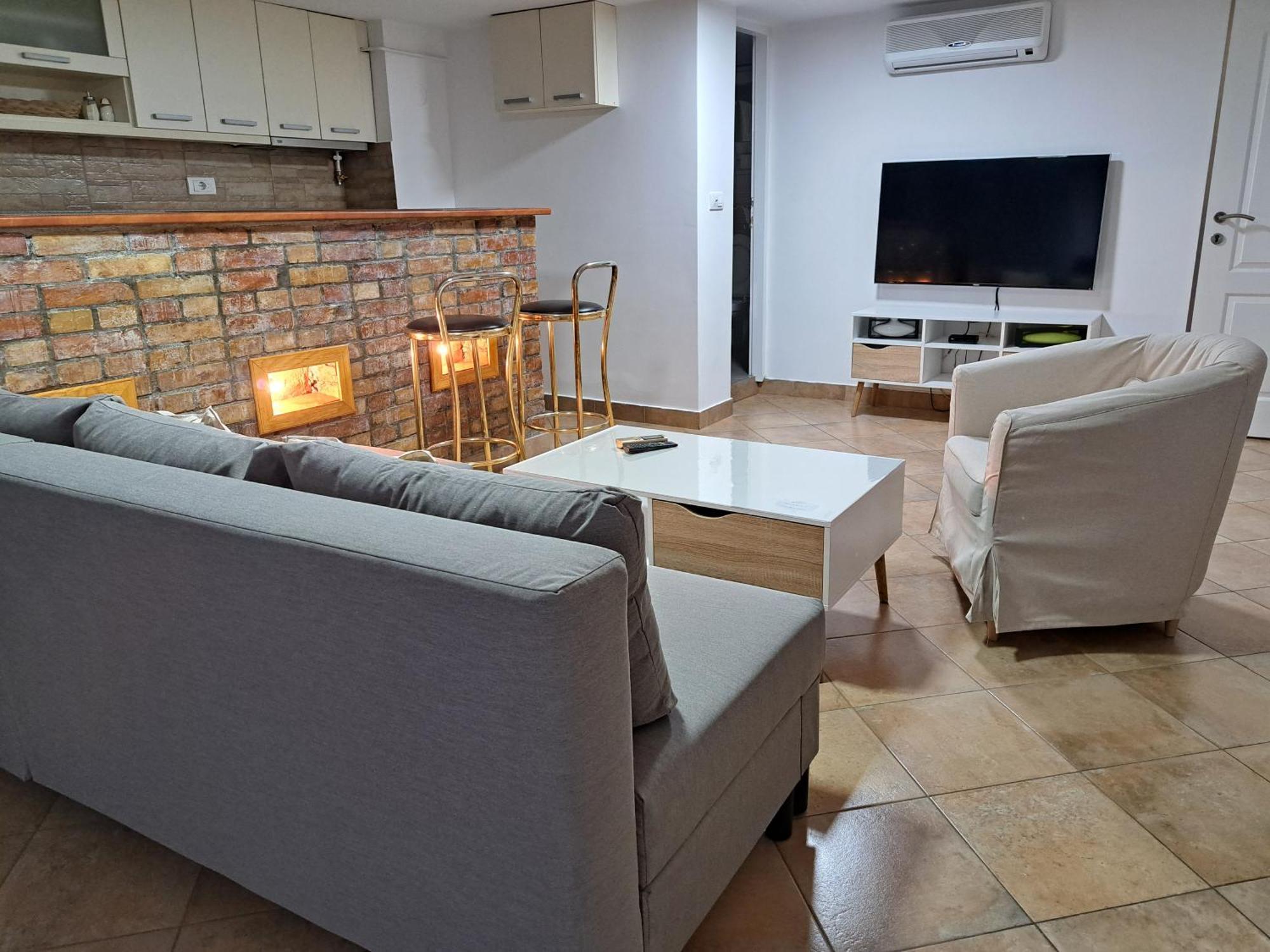 Apartment Queen Belgrado Esterno foto