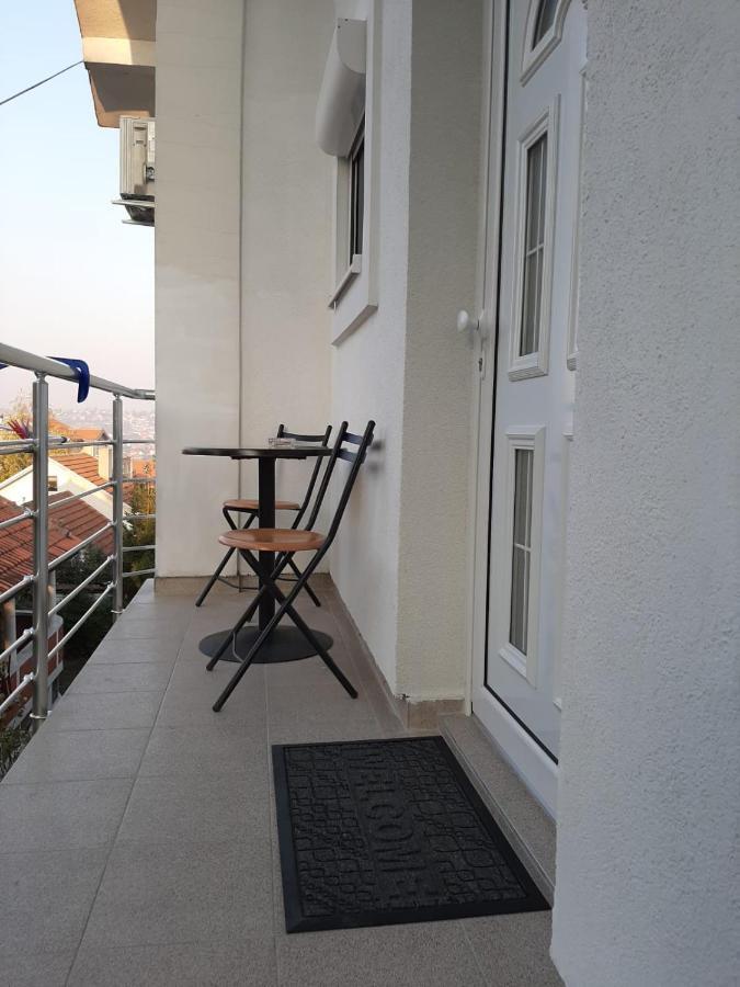 Apartment Queen Belgrado Esterno foto